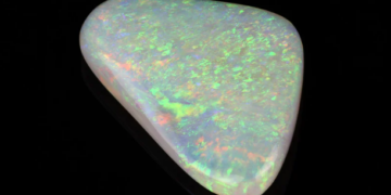 Discover the Allure of Black Opals - Rare Gemstones for Connoisseurs