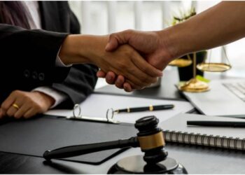 Navigating the Future: A Guide to Choosing the Right Will and Estate Lawyer